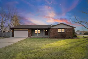 1688 Willowdale Dr, Saint John, IL 61873 - Photo 1