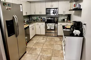 175 E Delaware Pl, Chicago, IL 60611 - Photo 7