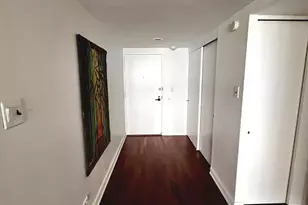 175 E Delaware Pl, Chicago, IL 60611 - Photo 9