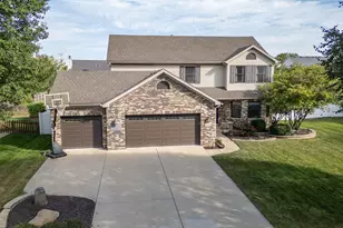 409 Fawn Dr, Oswego, IL 60543 - Photo 1