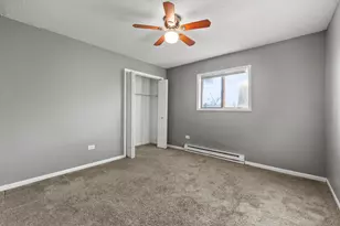 218 Madison St, Joliet, IL 60435 - Photo 11