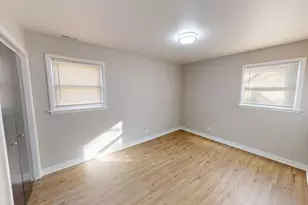 1021 W Vermont Ave, Chicago, IL 60827 - Photo 19