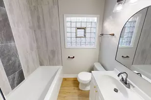 1021 W Vermont Ave, Chicago, IL 60827 - Photo 17