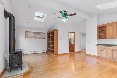 3916 Keeney Street, Skokie, IL 60076 - Photo 9