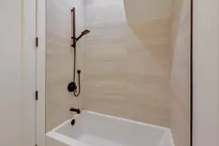 2456 W Cortez St, Chicago, IL 60622 - Photo 23