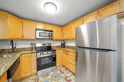 850 Des Plaines Avenue #207, Forest Park, IL 60130 - Photo 5