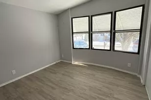 657 Huntsbridge Rd, Matteson, IL 60443 - Photo 9