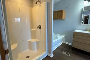 657 Huntsbridge Rd, Matteson, IL 60443 - Photo 13