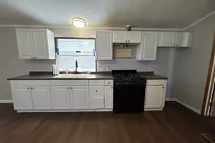 657 Huntsbridge Rd, Matteson, IL 60443 - Photo 3