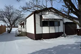 657 Huntsbridge Rd, Matteson, IL 60443 - Photo 1