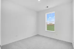 4216 Meadowridge Rd, Woodstock, IL 60098 - Photo 9