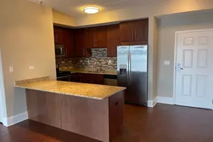 728 Diamond Lake Rd, Mundelein, IL 60060 - Photo 7