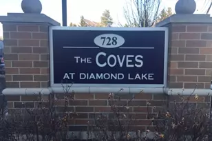 728 Diamond Lake Rd, Mundelein, IL 60060 - Photo 1