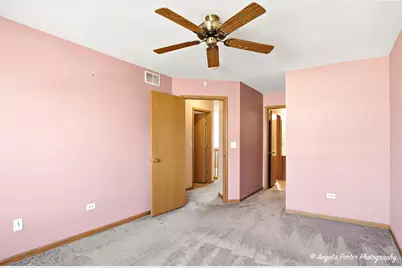 327 S Litchfield Drive #327, Round Lake, IL 60073 - Photo 15