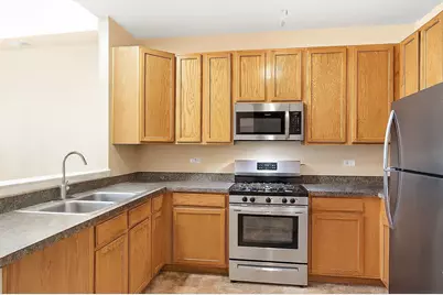 327 S Litchfield Drive #327, Round Lake, IL 60073 - Photo 9