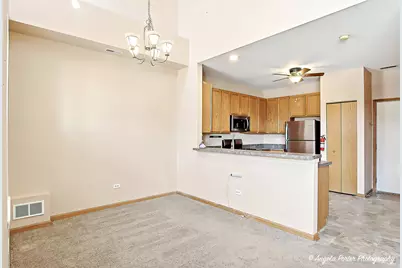 327 S Litchfield Drive #327, Round Lake, IL 60073 - Photo 7