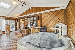 10129 WestManor Dr, Franklin Park, IL 60131 - Photo 9