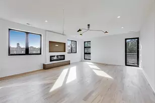 2307 W Foster Ave, Chicago, IL 60625 - Photo 11