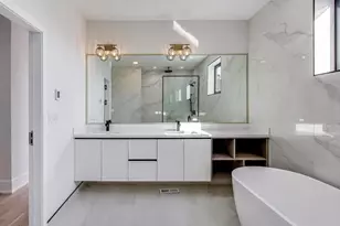 2307 W Foster Ave, Chicago, IL 60625 - Photo 21