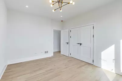 2307 W Foster Avenue #2, Chicago, IL 60625 - Photo 9