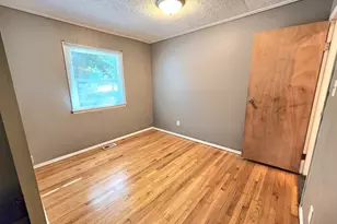 22526 Jeffrey Ave, Sauk Village, IL 60411 - Photo 5