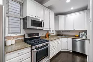 1824 N Wood St, Chicago, IL 60622 - Photo 11