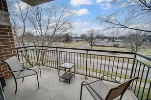 3451 N Carriageway Dr, Arlington Heights, IL 60004 - Photo 13