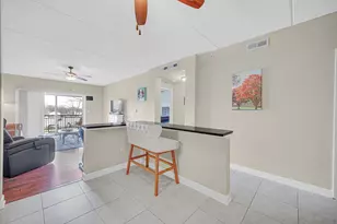 3451 N Carriageway Dr, Arlington Heights, IL 60004 - Photo 5