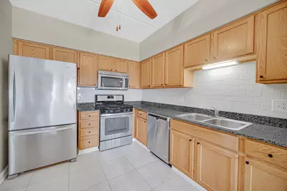 3451 N Carriageway Drive #305, Arlington Heights, IL 60004 - Photo 3