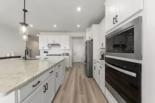 2267 Ryegrass Ln, Bolingbrook, IL 60490 - Photo 9