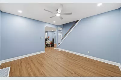 105 E Knox Street, Morrison, IL 61270 - Photo 5