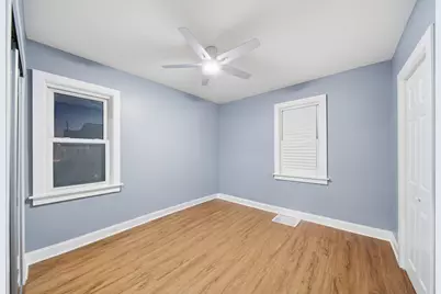 105 E Knox Street, Morrison, IL 61270 - Photo 11