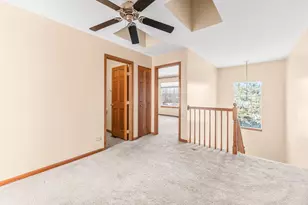 511 Pheasant Trail, Saint Charles, IL 60174 - Photo 19