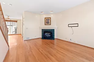 511 Pheasant Trail, Saint Charles, IL 60174 - Photo 9