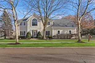 767 Aster Dr, Gurnee, IL 60031 - Photo 1