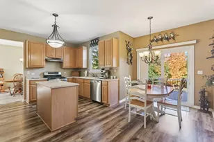 4811 Princeton Ln, Lake in the Hills, IL 60156 - Photo 3