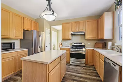 4811 Princeton Lane, Lake in the Hills, IL 60156 - Photo 5