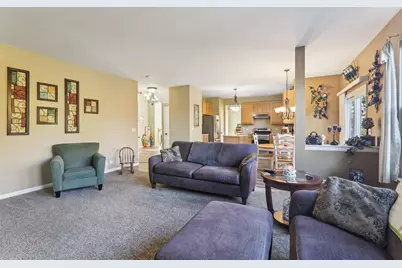 4811 Princeton Lane, Lake in the Hills, IL 60156 - Photo 9