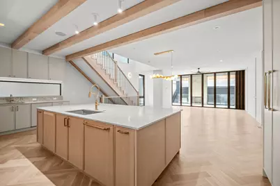 3754 N Claremont Avenue, Chicago, IL 60618 - Photo 13