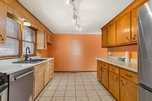 543 S Elwood St, Forsyth, IL 62535 - Photo 13