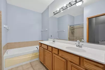 1034 Orchard Pond Court, Lake Zurich, IL 60047 - Photo 19