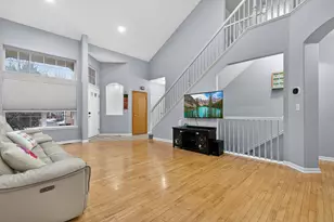 1034 Orchard Pond Ct, Lake Zurich, IL 60047 - Photo 5