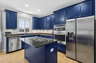 1034 Orchard Pond Ct, Lake Zurich, IL 60047 - Photo 9