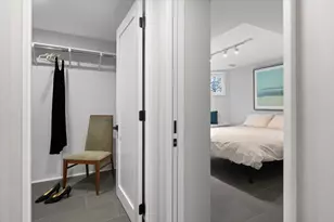 159 W Burton Pl, Chicago, IL 60610 - Photo 33