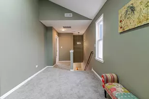 1730 E 83rd Pl, Chicago, IL 60617 - Photo 17