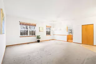 121 Enfield Ln, Grayslake, IL 60030 - Photo 3