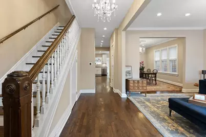 3059 N Gresham Avenue, Chicago, IL 60618 - Photo 5