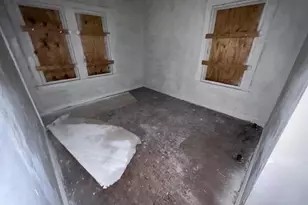 10453 S Indiana Ave, Chicago, IL 60628 - Photo 9