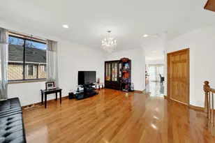 3917 W 60th St, Chicago, IL 60629 - Photo 5