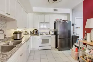 8300 Callie Ave, Morton Grove, IL 60053 - Photo 11
